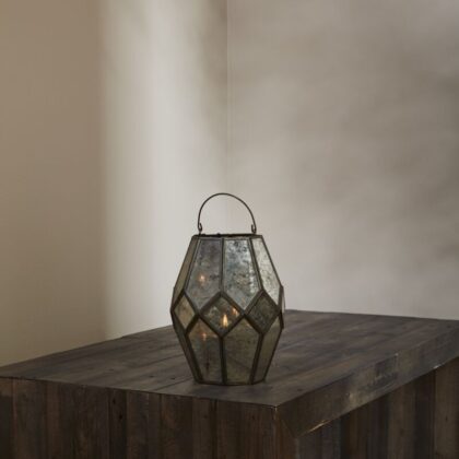 Audrey Lantern